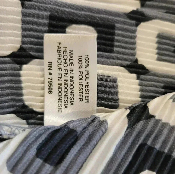 Violet  & Claire New York Rouched Stretchy Overblouse L - Picture 2 of 11